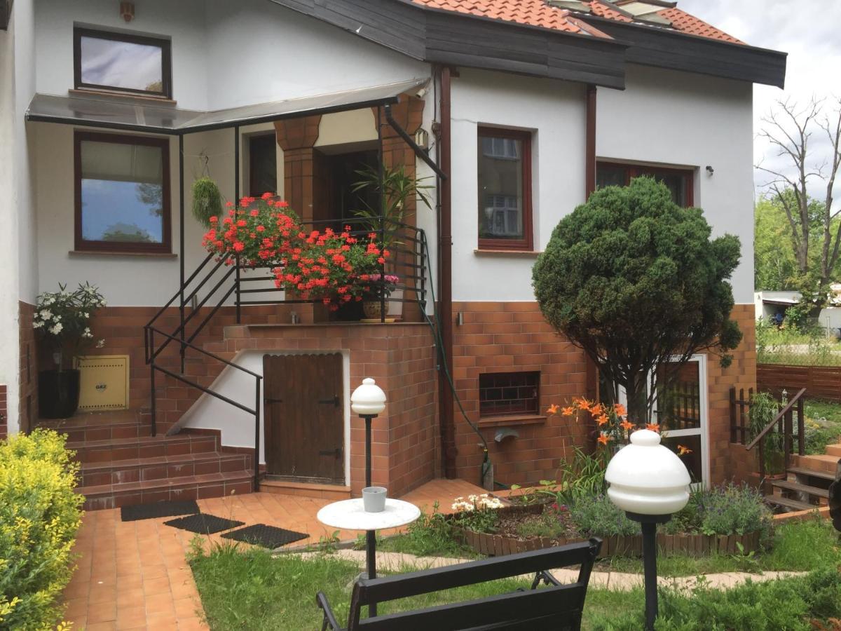 A-Piramida Appartement Wrocław Buitenkant foto