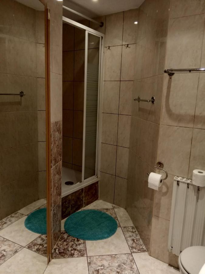 A-Piramida Appartement Wrocław Buitenkant foto
