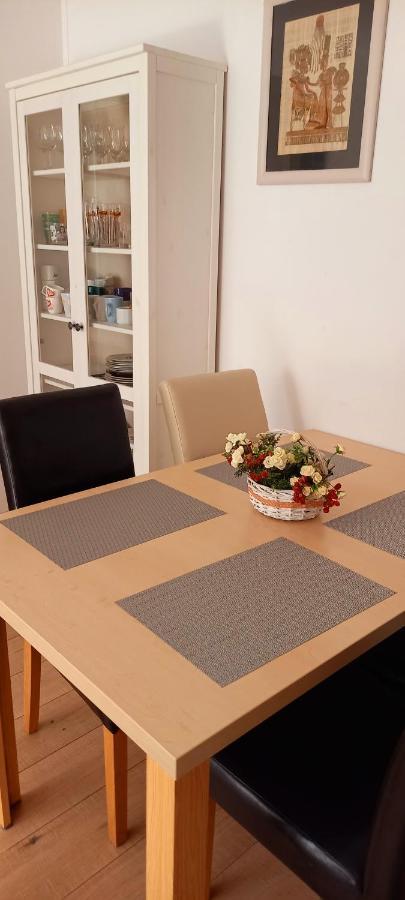 A-Piramida Appartement Wrocław Buitenkant foto