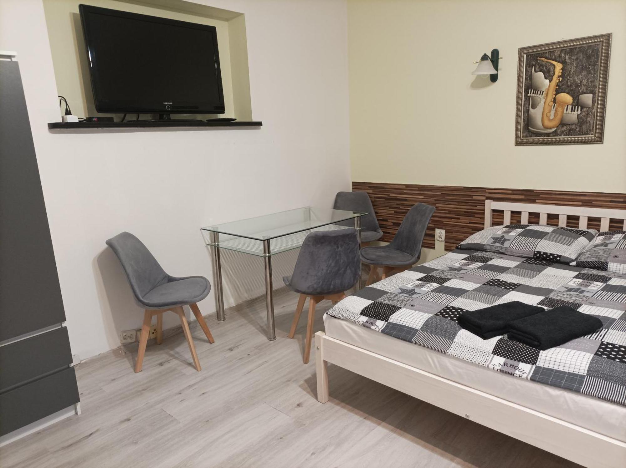 A-Piramida Appartement Wrocław Buitenkant foto