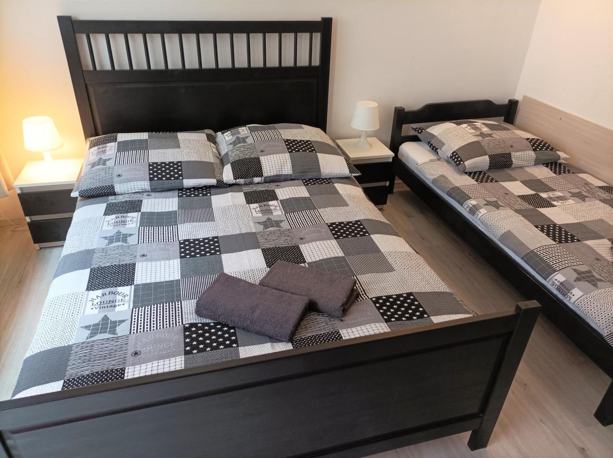 A-Piramida Appartement Wrocław Buitenkant foto