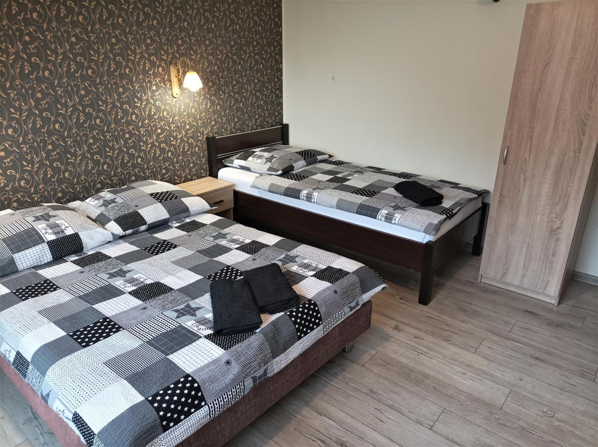 A-Piramida Appartement Wrocław Buitenkant foto