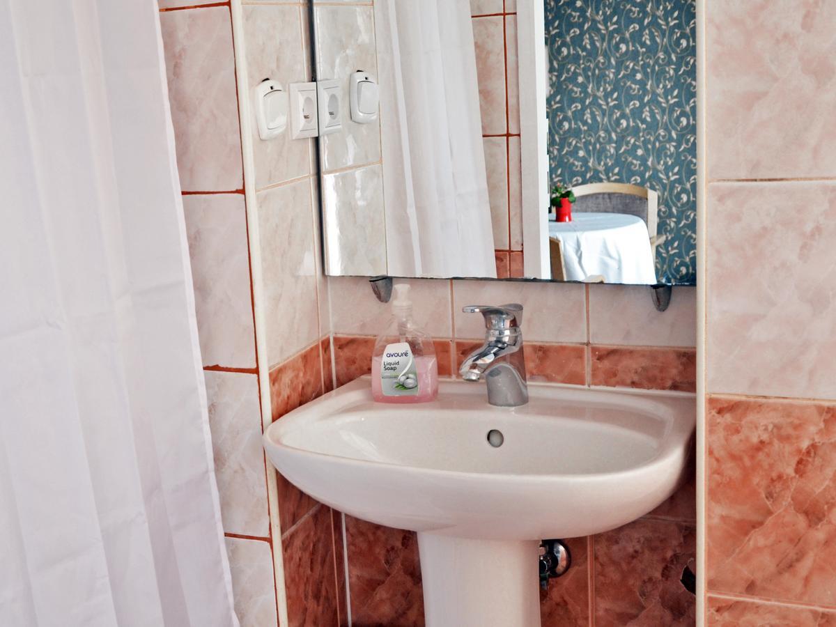 A-Piramida Appartement Wrocław Buitenkant foto